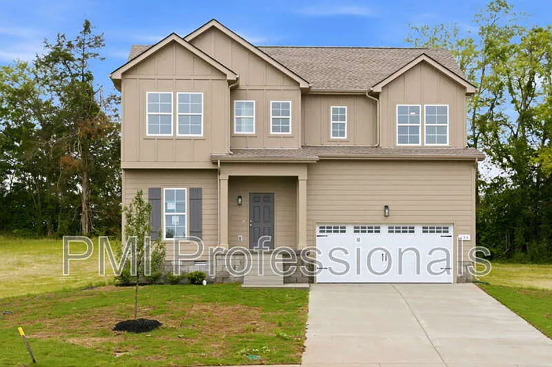 4 bed, 2.5 bath, 2130 sqft, $2,449 — Photo 4
