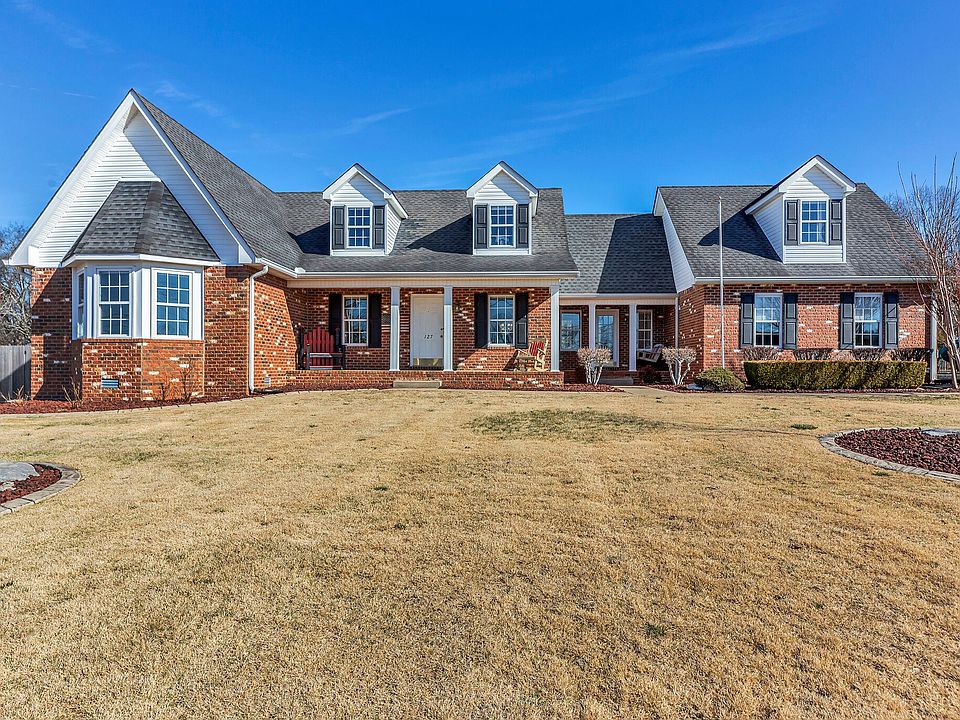 1st image of 127 Smotherman Ct