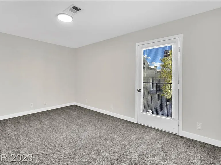 7083 Burcot Ave #E90 — Photo 2