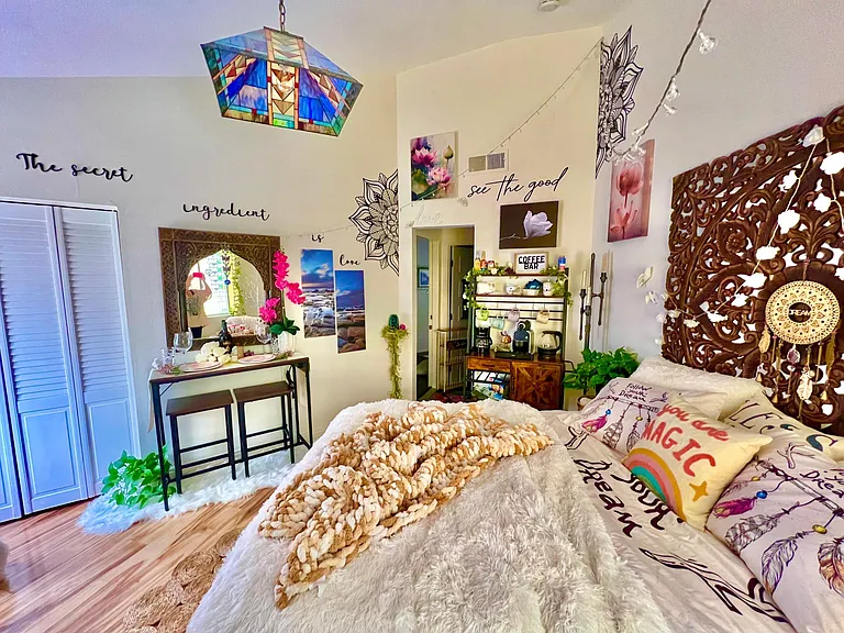 Oak Ln — Photo 14