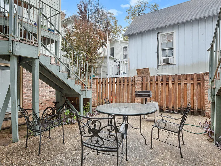 2810 Nueces St #101 — Photo 6
