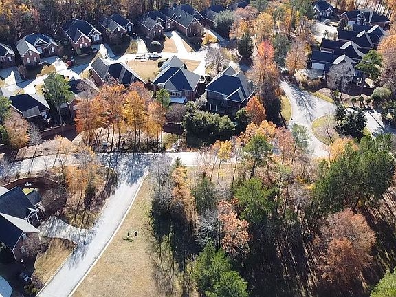 5th image of 101 Summer Branch Ln