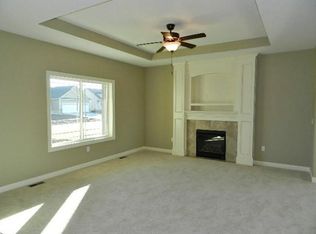 714 SW Springfield Dr, Ankeny, IA 50023