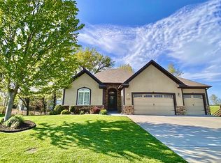 1240 Vivian Dr, Warrensburg, MO 64093