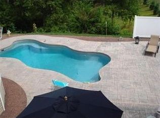 23 Katelyn Way, Southampton, MA 01073