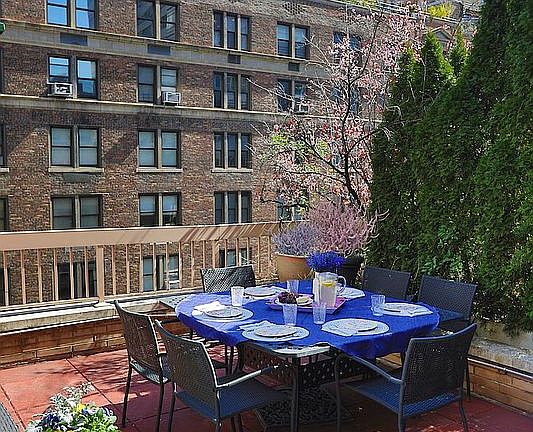 4th image of 200 E 69th St APT 7G
