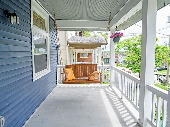 4th image of 5042 Wesley Ave
