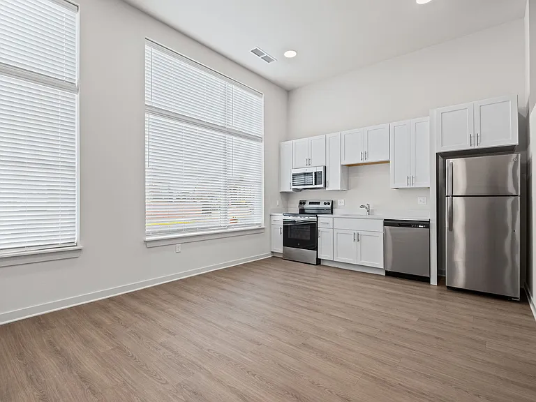 220 S Claybrook St — Photo 5