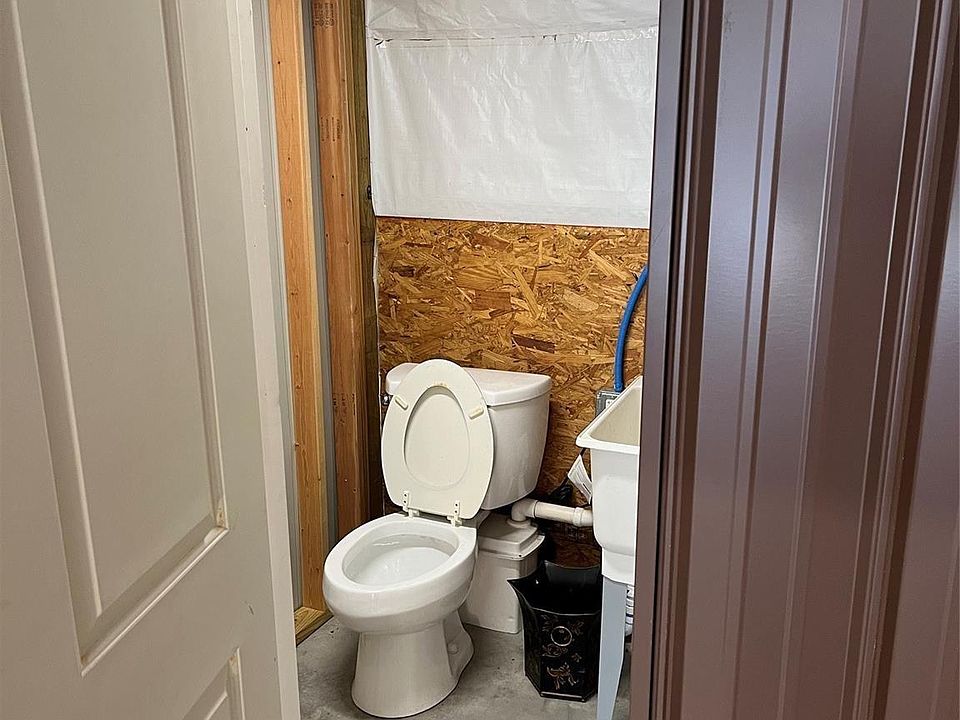 1st image of 5661 Lesli Ln