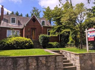 1956 Seminary Rd, Silver Spring, MD 20910