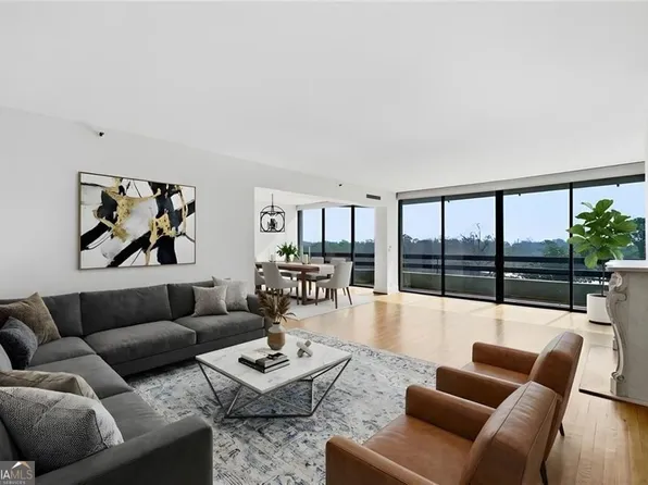 2660 Peachtree Rd NW APT 9G, Atlanta, GA 30305