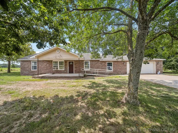 620 E 6th St, Chelsea, OK 74016