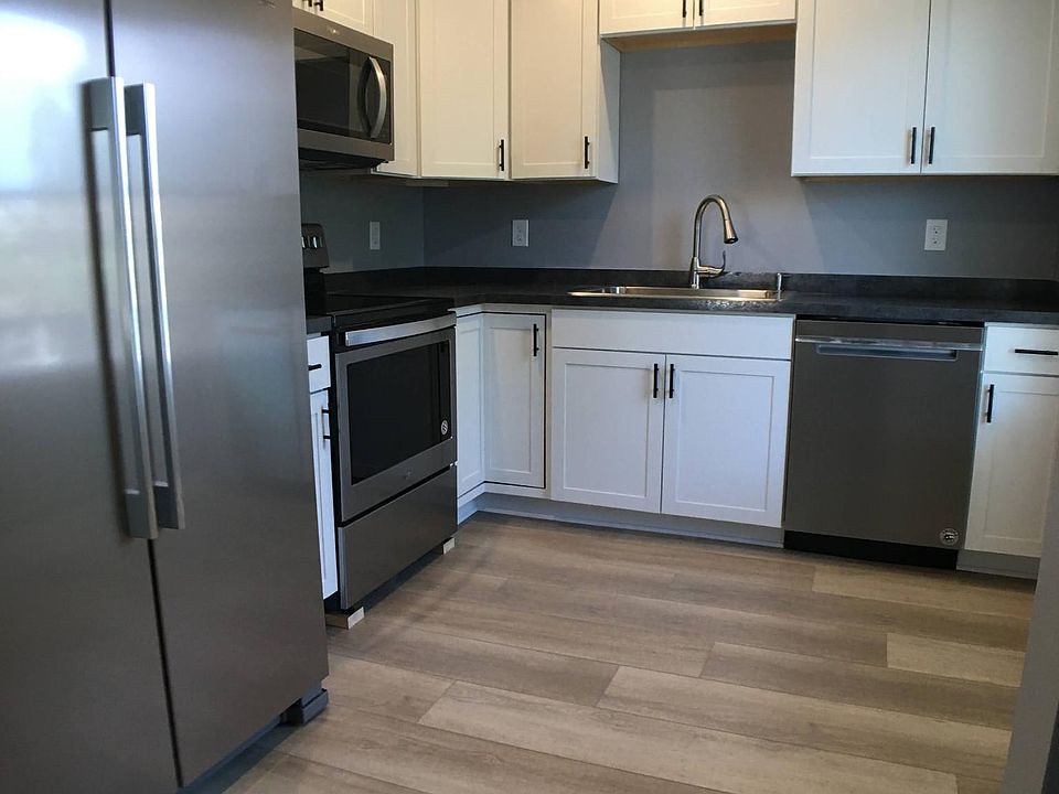 Kitchen with all new stainless appliances included