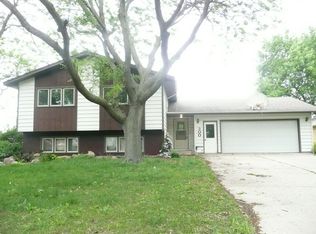 300 14th Ave NW, Waseca, MN 56093
