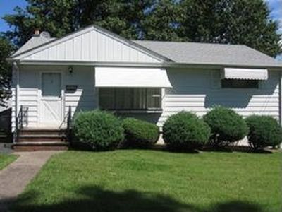 8 Claremont Ave, Totowa, NJ, 07512