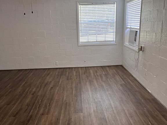 3rd image of 2619 Mayer St #2