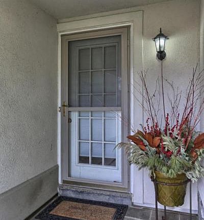 3rd image of 615 Crestgate Pl
