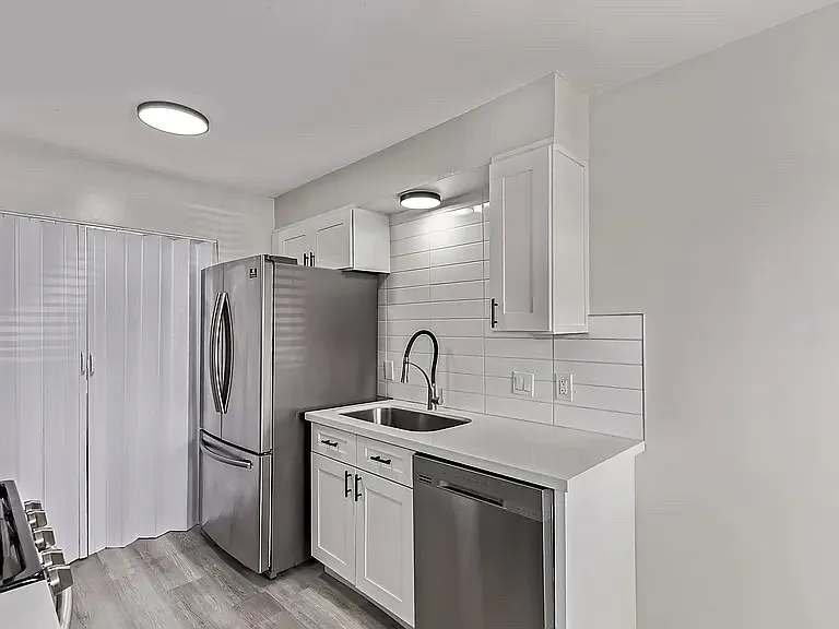 3405 E Pinchot Ave #4 — Photo 8