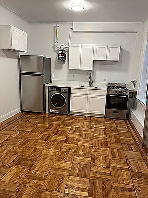 1st image of 258 Wadsworth Ave APT 2E