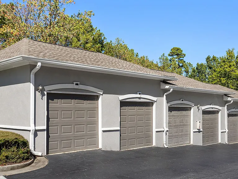 C234080_RetreatAtSweetwater_CoveredGarages_ 4