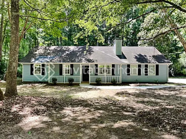 30 Meredith Trce, Sharpsburg, GA 30277