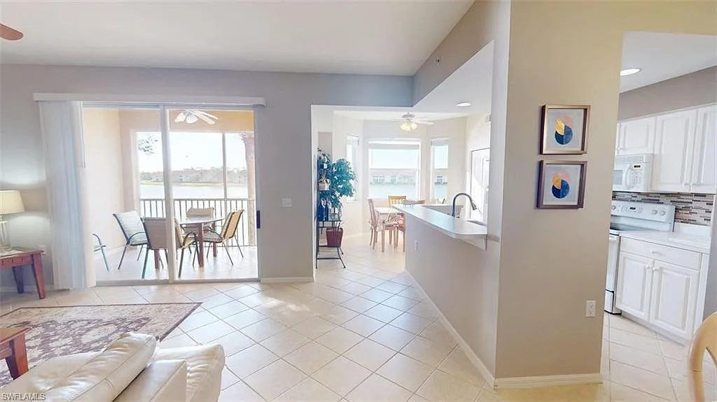 2 bed, 2.0 bath, 1232 sqft, $5,000 — Photo 3