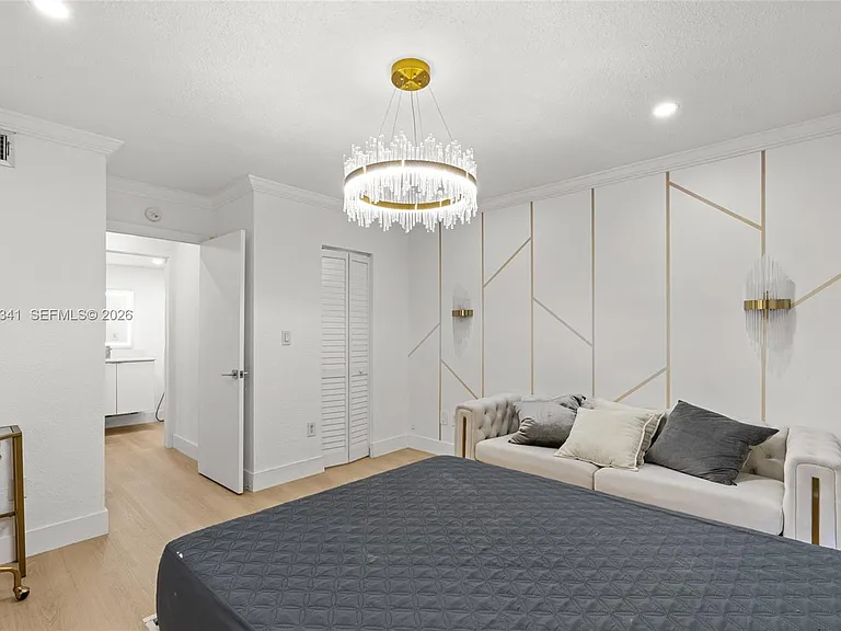 10780 N Kendall Dr #E7 — Photo 11