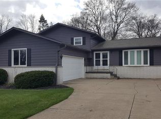 322 N Revere Rd, Akron, OH 44333