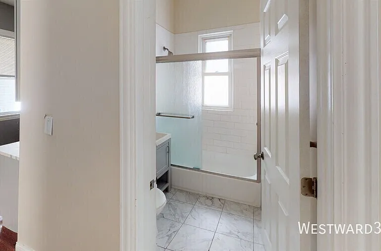 2733 N Wayne Ave #1 — Photo 21