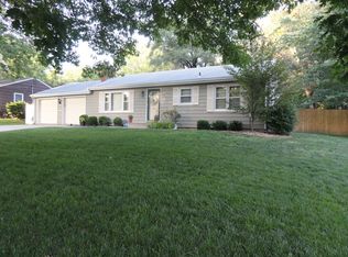 5523 Flint St, Shawnee, KS 66203