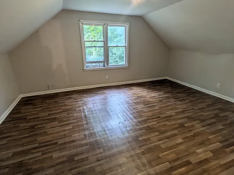 19431 Maple Heights Blvd — Photo 11