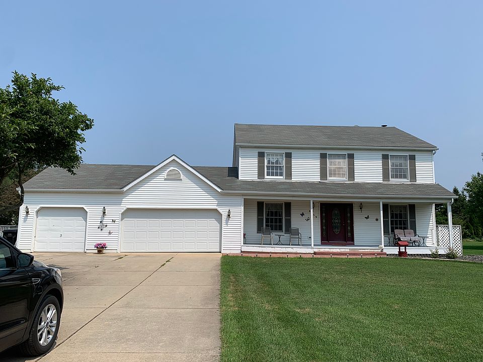 1st image of 8939 Meadow Farm Dr