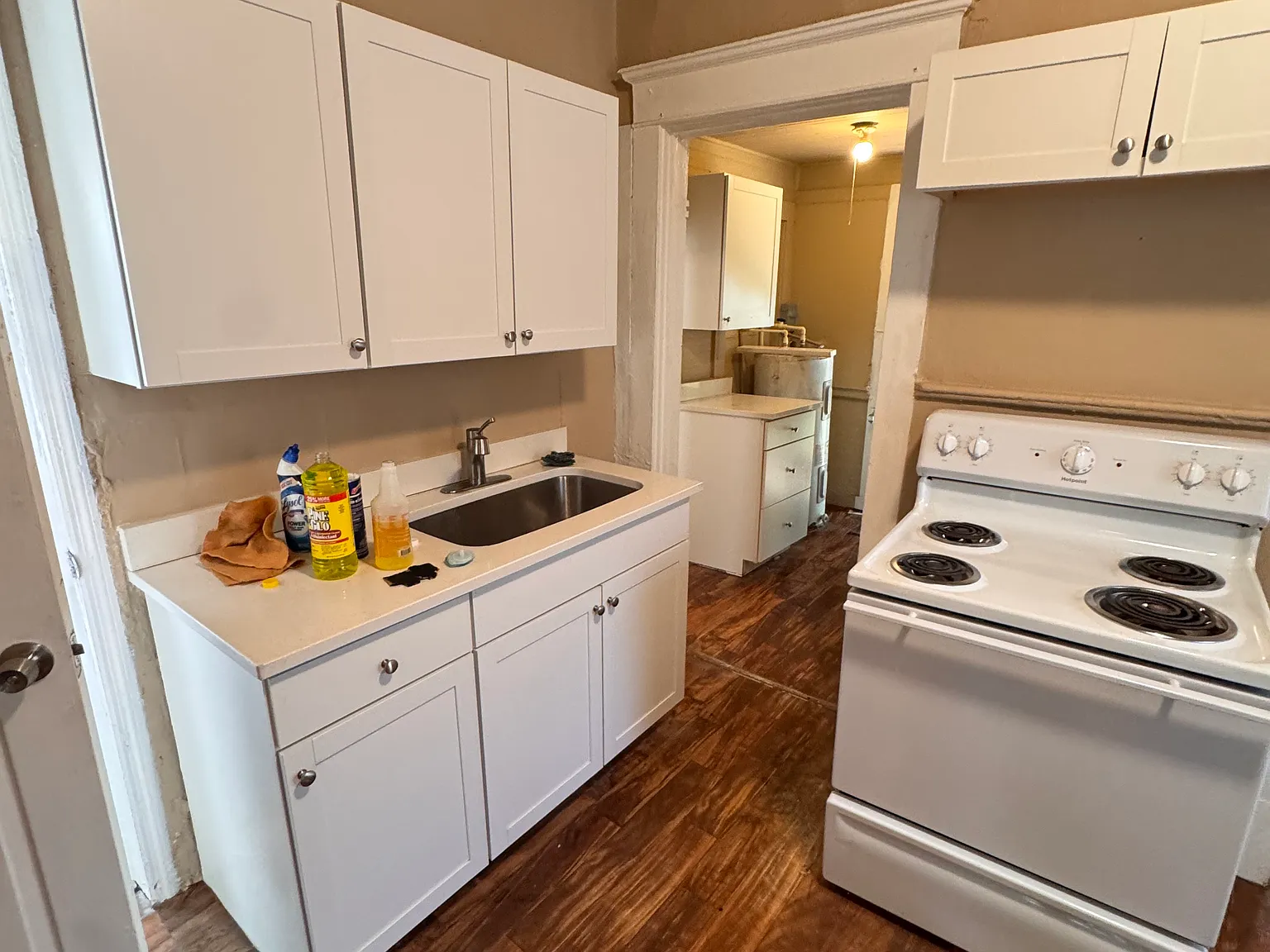 3 bed, 960 sqft, $1,250 — Photo 4