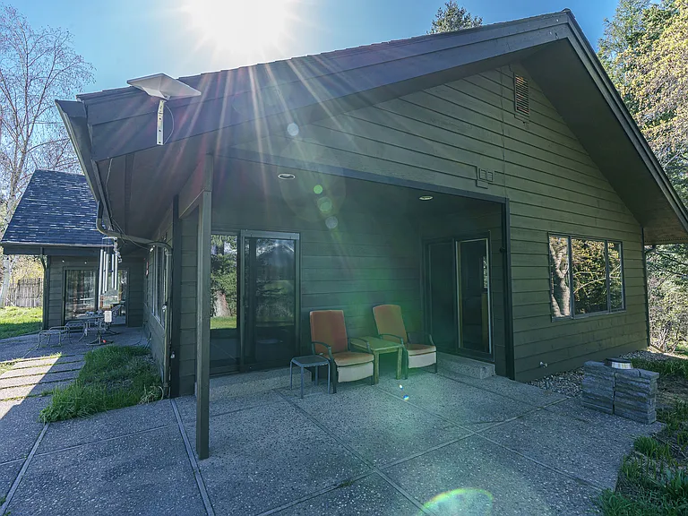345 Swan Hill Dr — Photo 34