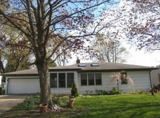 717 W Superior St, Osceola, IN 46561