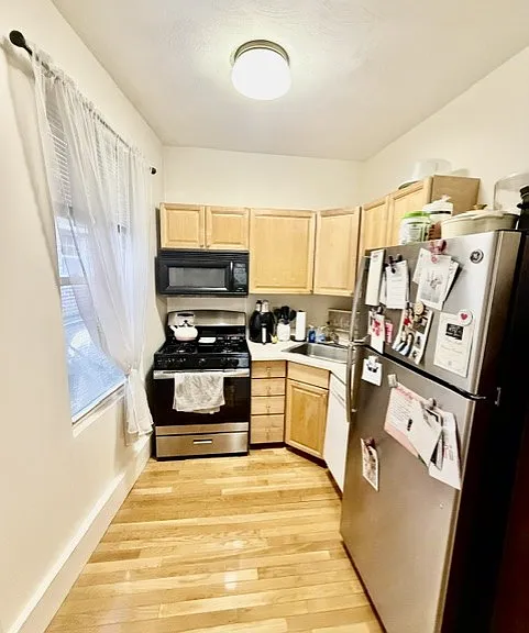 11 Noyes Pl #2 — Photo 4