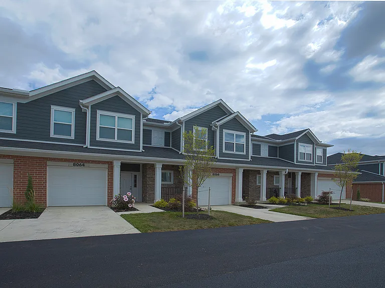 Relay 129 Apartments & Townhomes — Photo 50