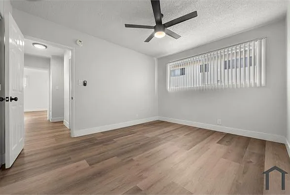 3933 Nicolet Ave #12 — Photo 17