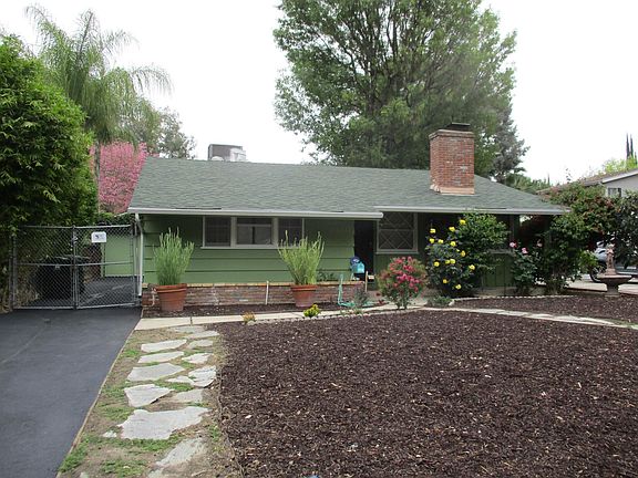 2nd image of 5150 Canoga Ave