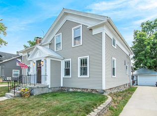 160 Courtland St NE, Rockford, MI