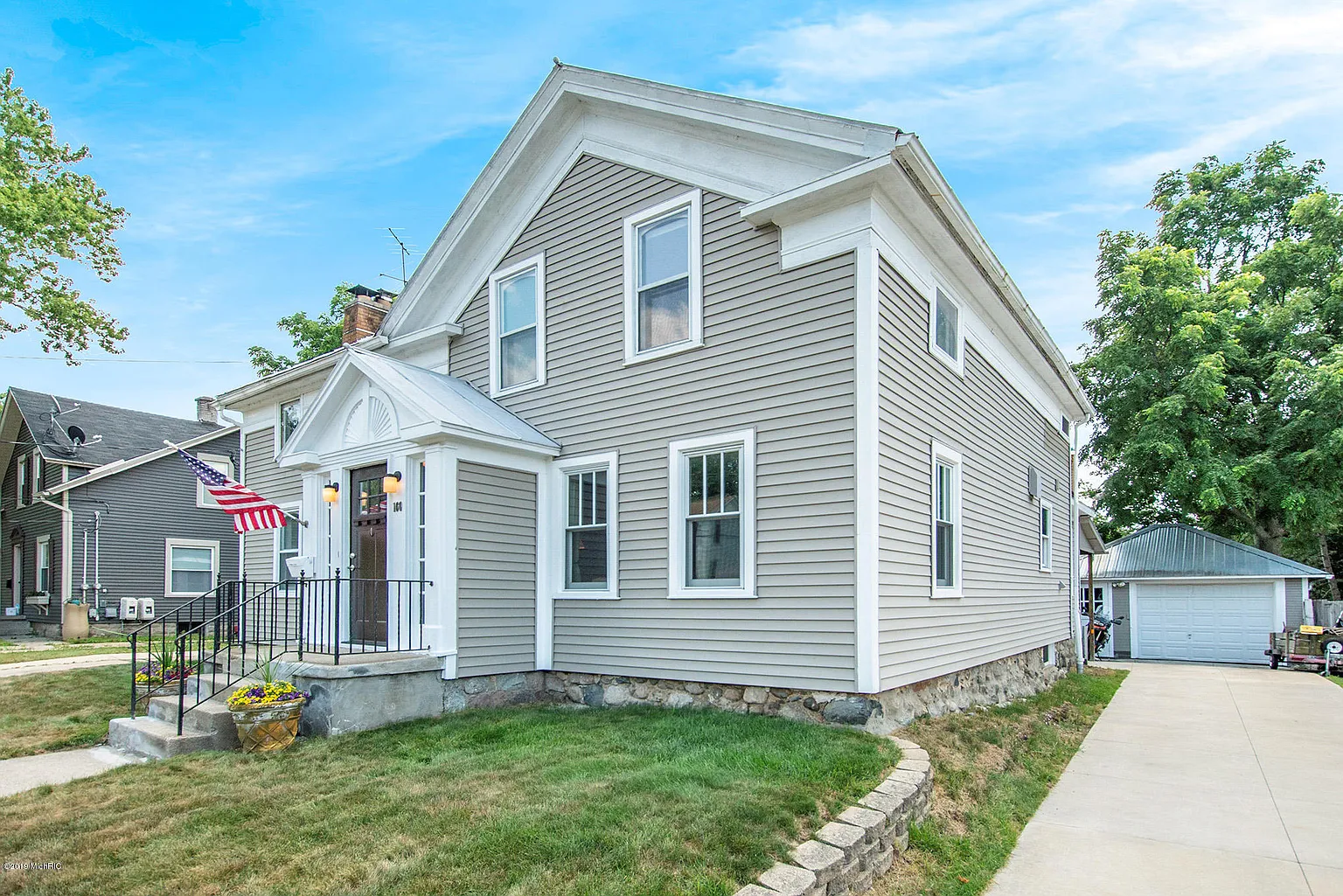 160 Courtland St NE photo 1