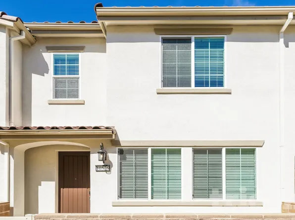 10576 Amigos Ct, Elk Grove, CA 95757