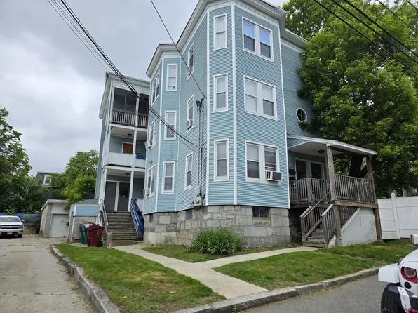 133 Mount Vernon St, Lowell, MA 01854