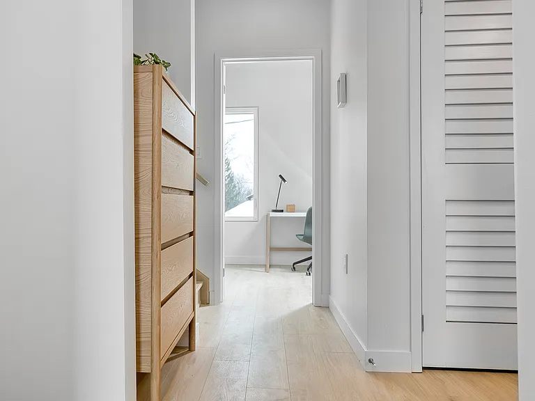 308 Parkside Dr — Photo 15