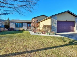 640 Red Spruce Trl, Lake Villa, IL 60046