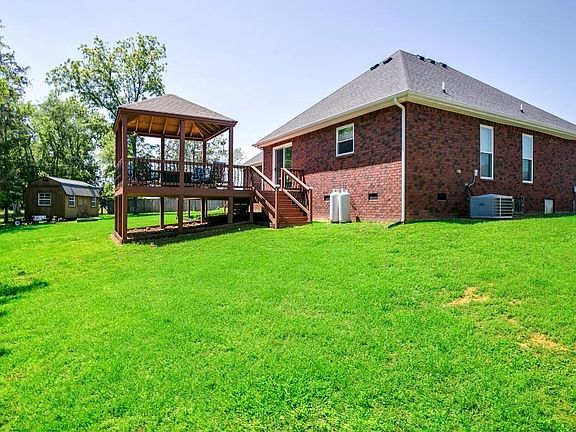 4th image of 401 Beaumont Dr