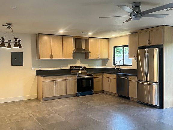 3rd image of 223 S Cahuilla Rd