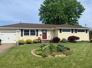 3209 Regina Ave, Lorain, OH 44052