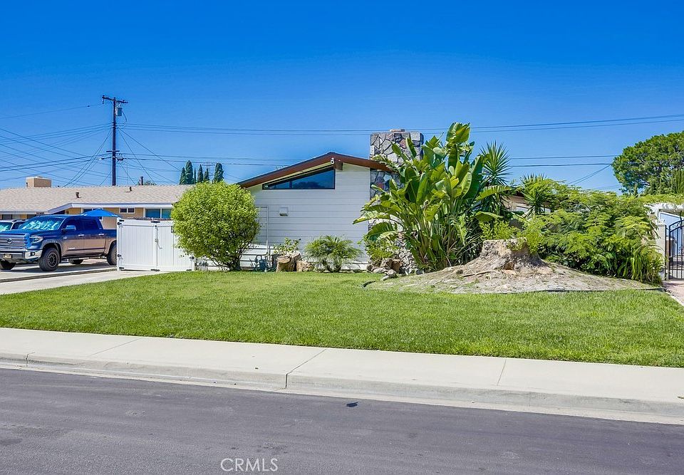 1st image of 10601 Chamberlain Ave