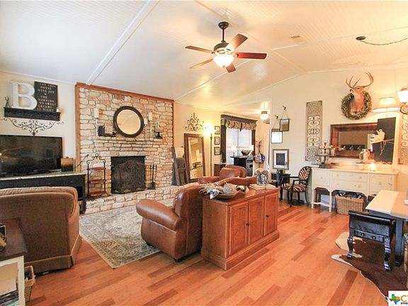 2nd image of 137 Capps Branch Ln